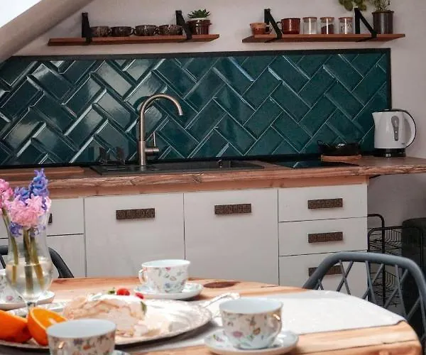 Loft Zulawy, Na Wylacznosc *